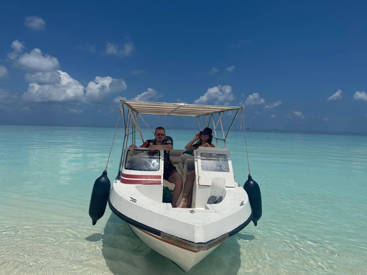 Turtle Maldives - Your Gateway To The Beach & Marine Adventures Await! Omadhoo Exterior foto