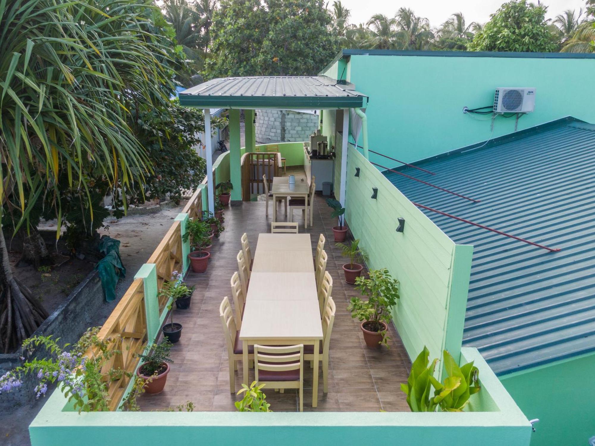 Turtle Maldives - Your Gateway To The Beach & Marine Adventures Await! Omadhoo Exterior foto